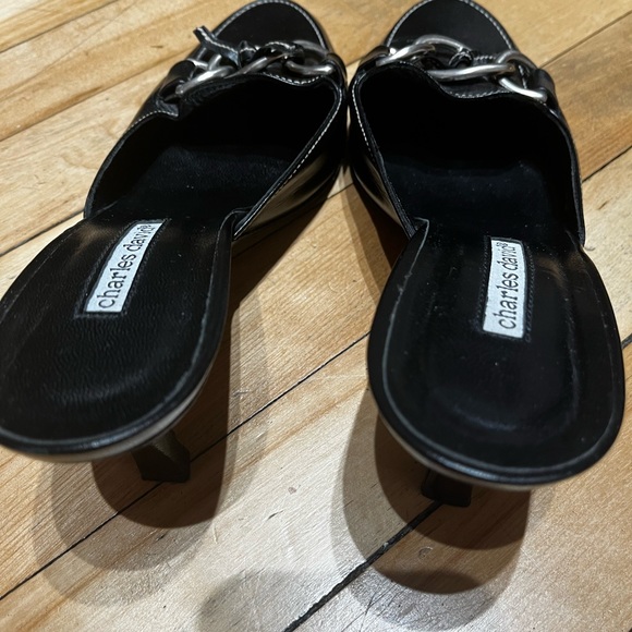 Charles David Black Buckle Kitten Heels Sz 8B - Picture 3 of 5